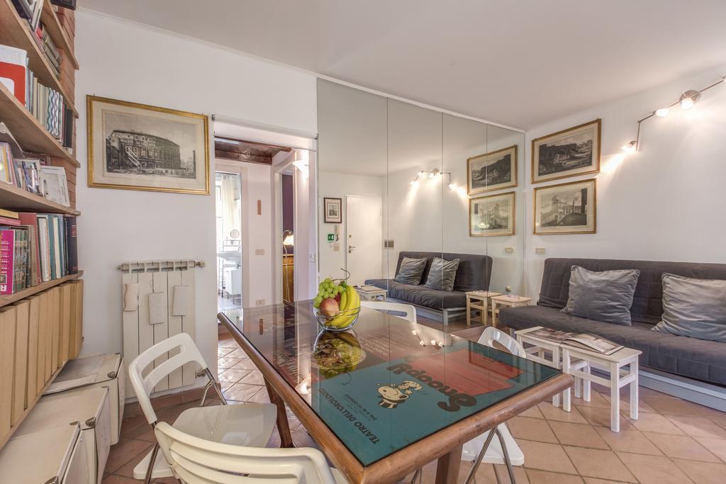 Frangipane Apartment Рим Стая снимка